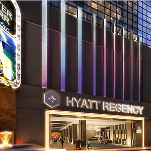 4* فندق كراون بلازا تاميز سكوير